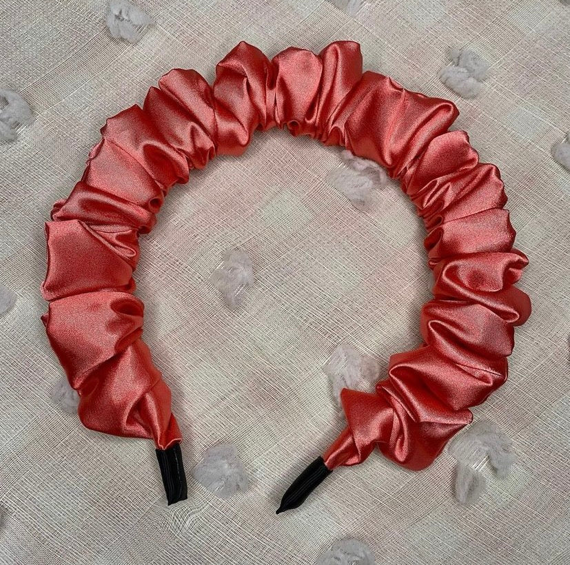 CORAL SCRUNCHY HEADBAND