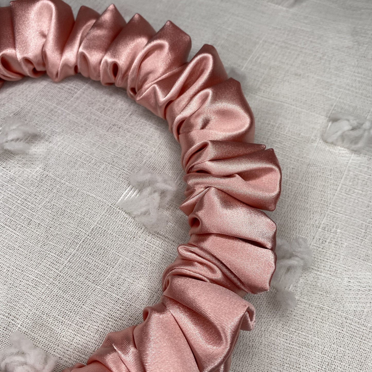 DUSTY PINK SCRUNCHY HEADBAND