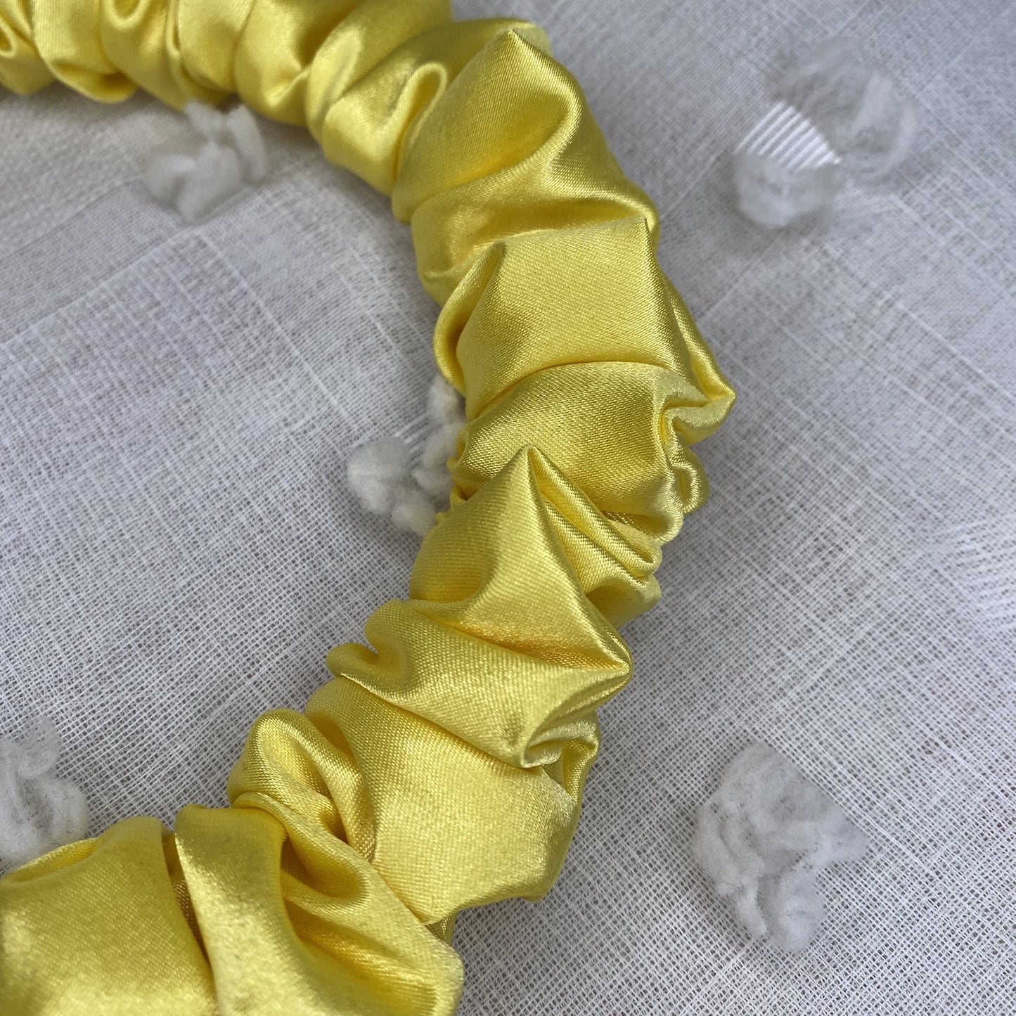 YELLOW SCRUNCHY HEADBAND